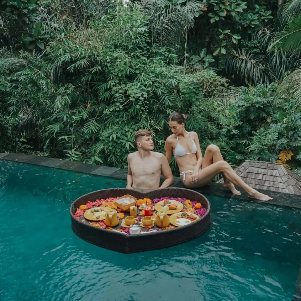 Floating Breakfast