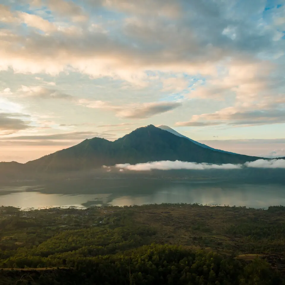 Sunrice Batur Lake